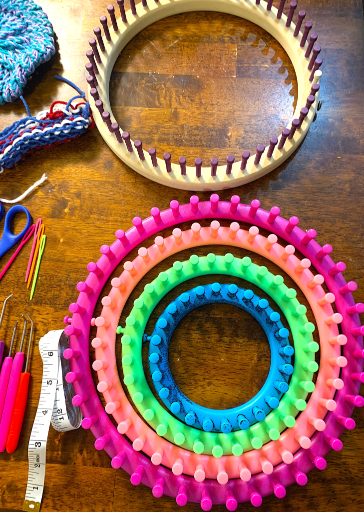 Basic knitting looms.